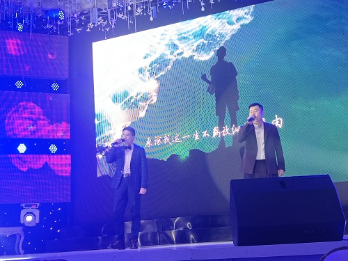 海阔天空1.jpg